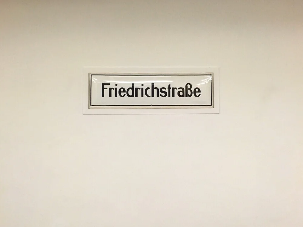 U-Bahnhof Friedrichstraße - fotokunst von Claudio Galamini