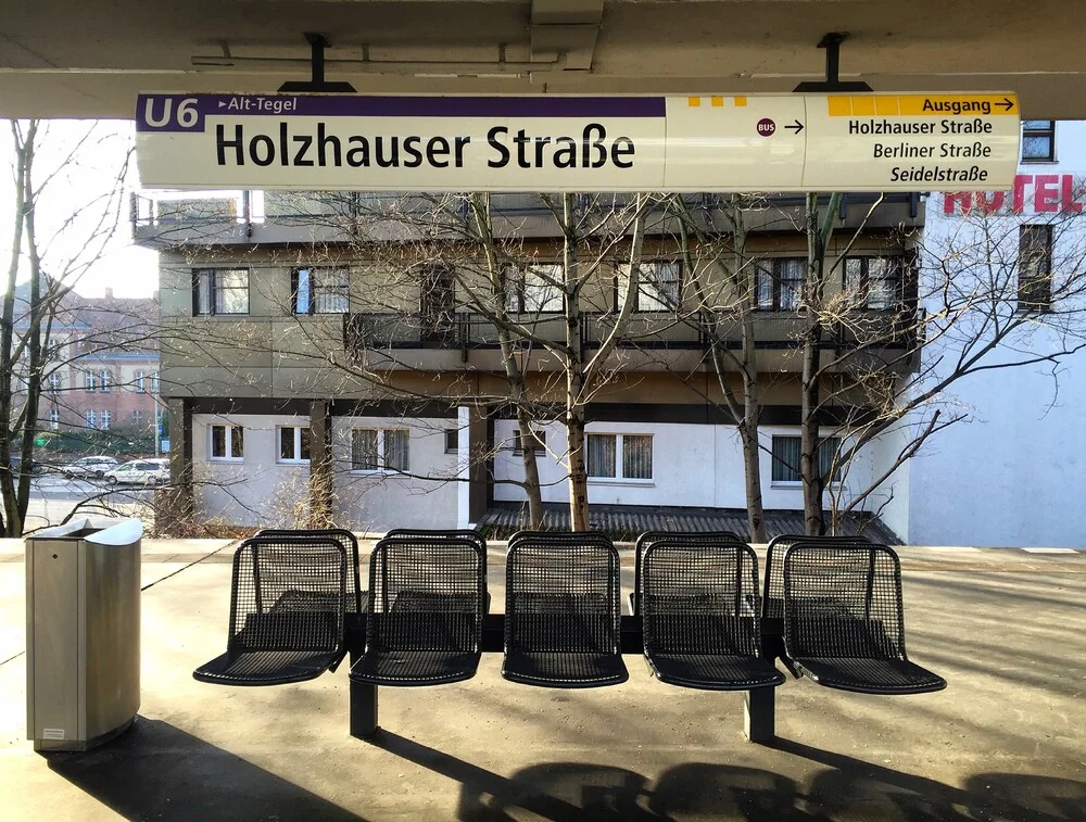 U-Bahnhof Holzhauser Straße - fotokunst von Claudio Galamini
