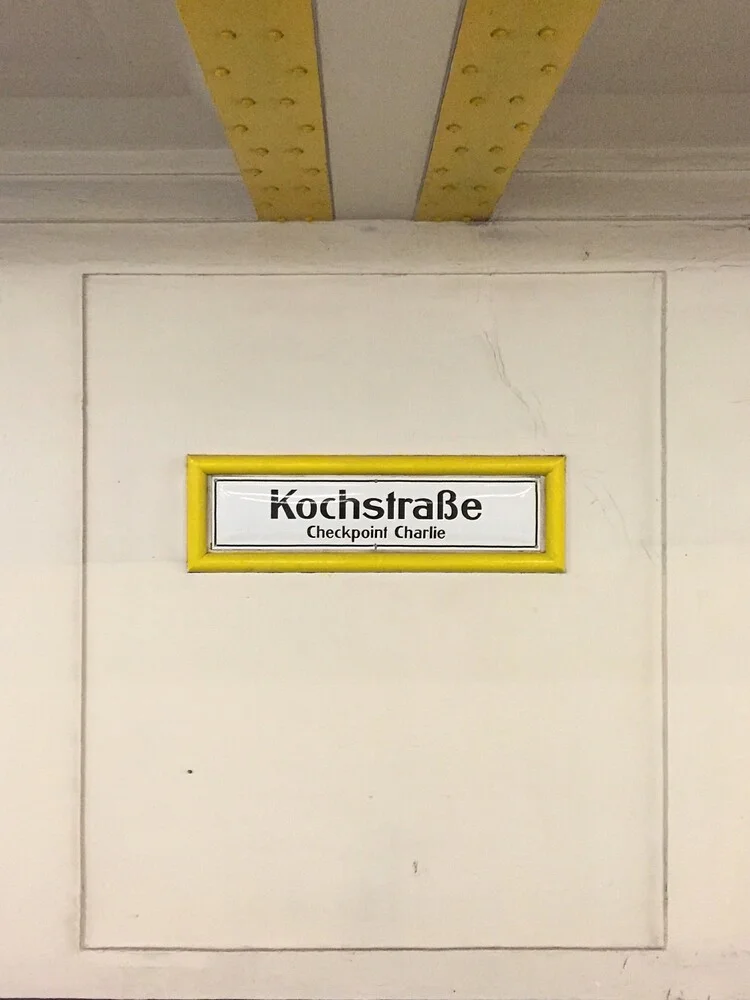 U-Bahnhof Kochstraße - fotokunst von Claudio Galamini