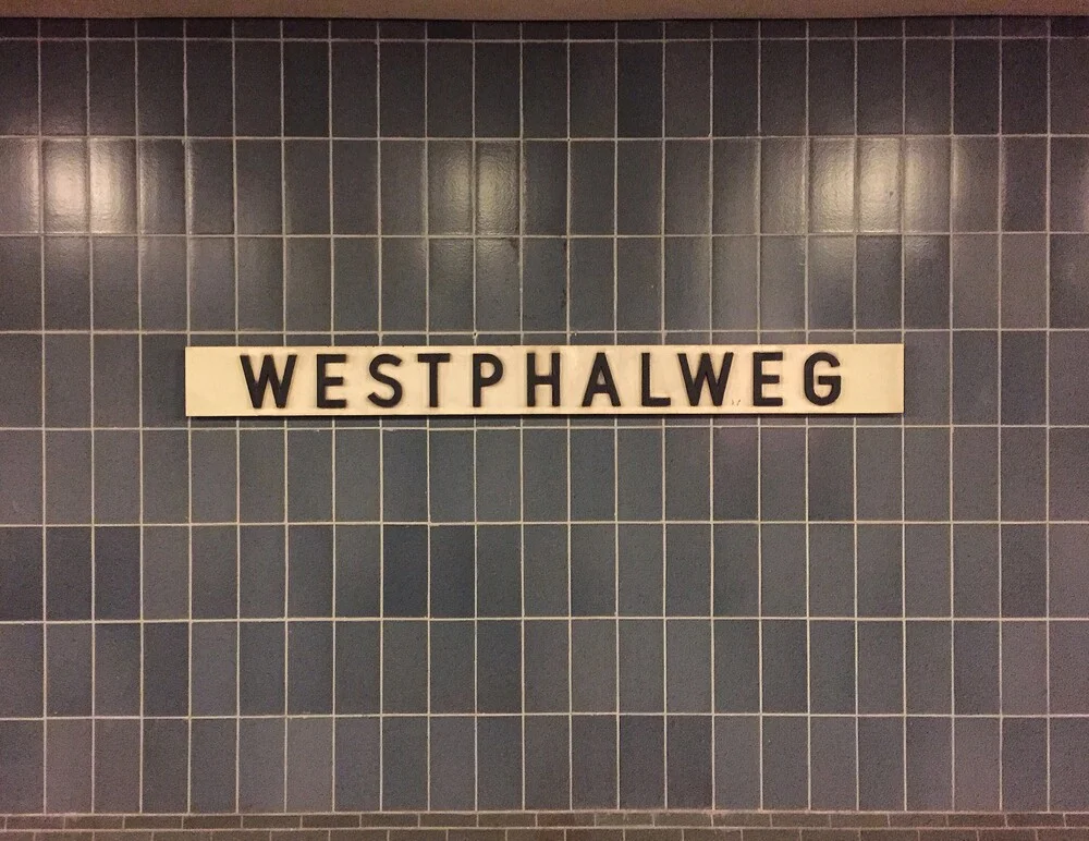 U-Bahnhof Westphalweg - fotokunst von Claudio Galamini
