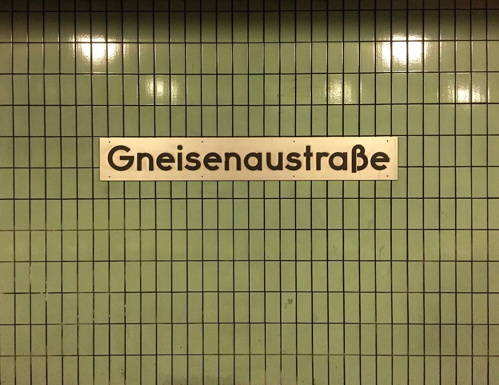 U-Bahnhof Gneisenaustraße - fotokunst von Claudio Galamini