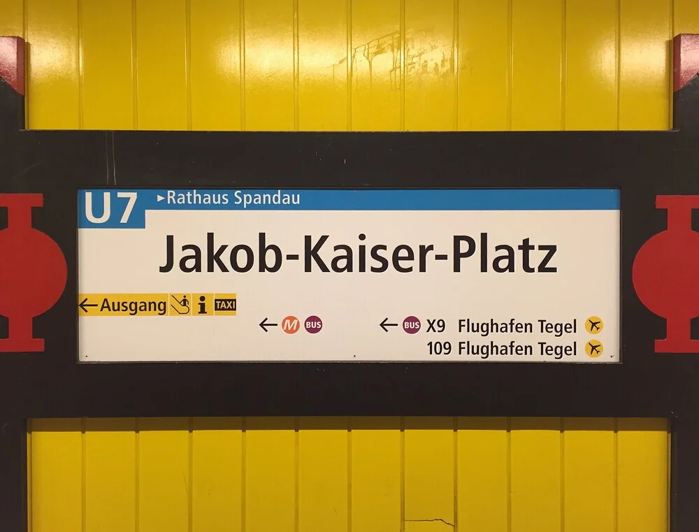 U-Bahnhof Jakob-Kaiser-Platz - fotokunst von Claudio Galamini