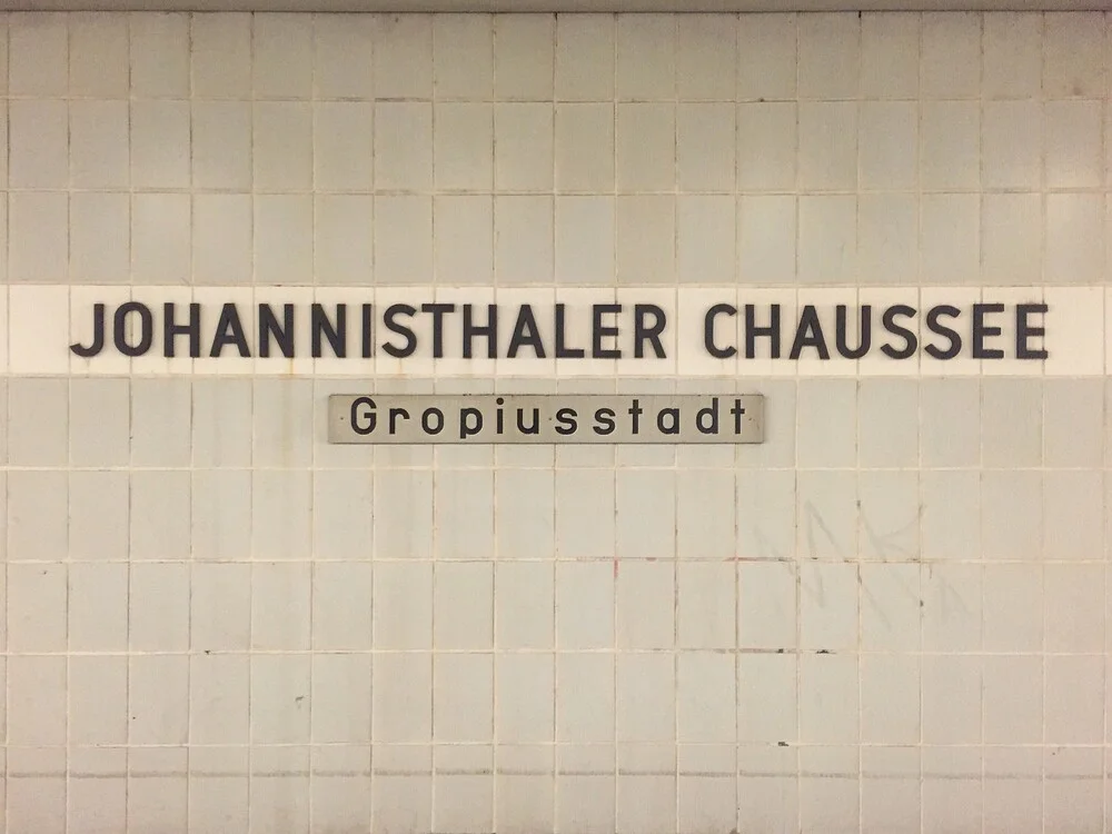 U-Bahnhof Johannisthaler Chaussee - fotokunst von Claudio Galamini