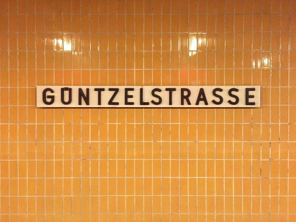 U-Bahnhof Güntzelstrasse - fotokunst von Claudio Galamini