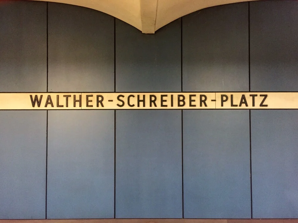 U-Bahnhof Walther-Schreiber-Platz - fotokunst von Claudio Galamini
