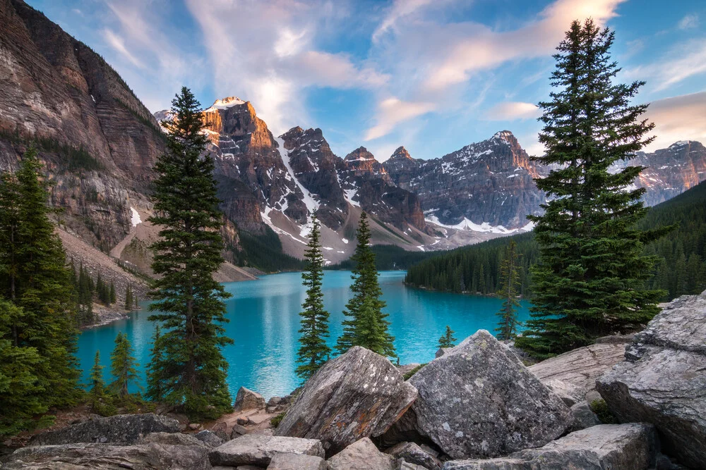 moraine lake - fotokunst von Christoph Schaarschmidt