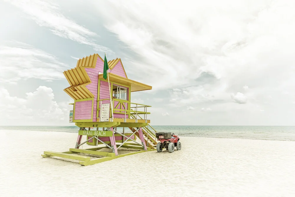 Vintage MIAMI BEACH Florida Flair - fotokunst von Melanie Viola