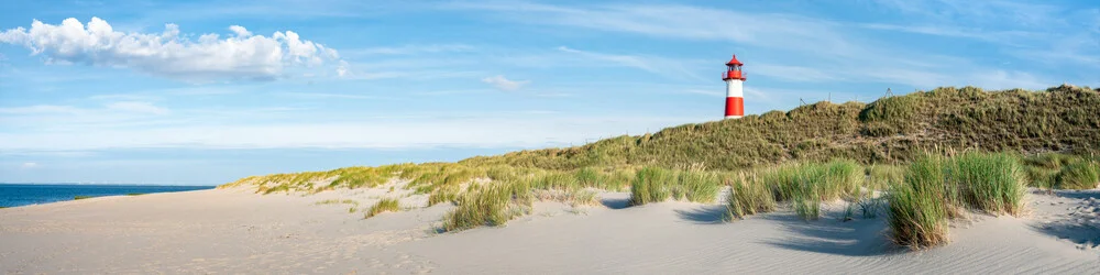 Leuchtturm List Ost auf der Insel Sylt - fotokunst von Jan Becke