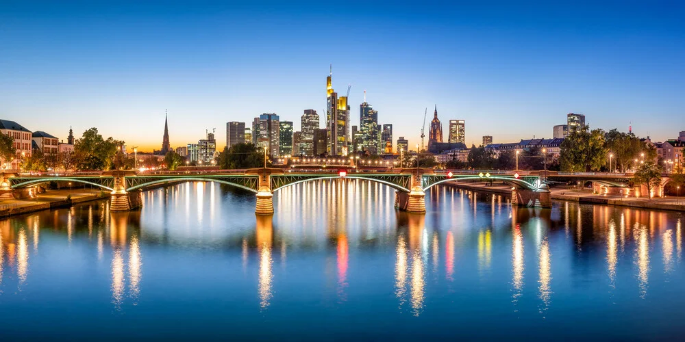 Skyline von Frankfurt am Main - fotokunst von Jan Becke