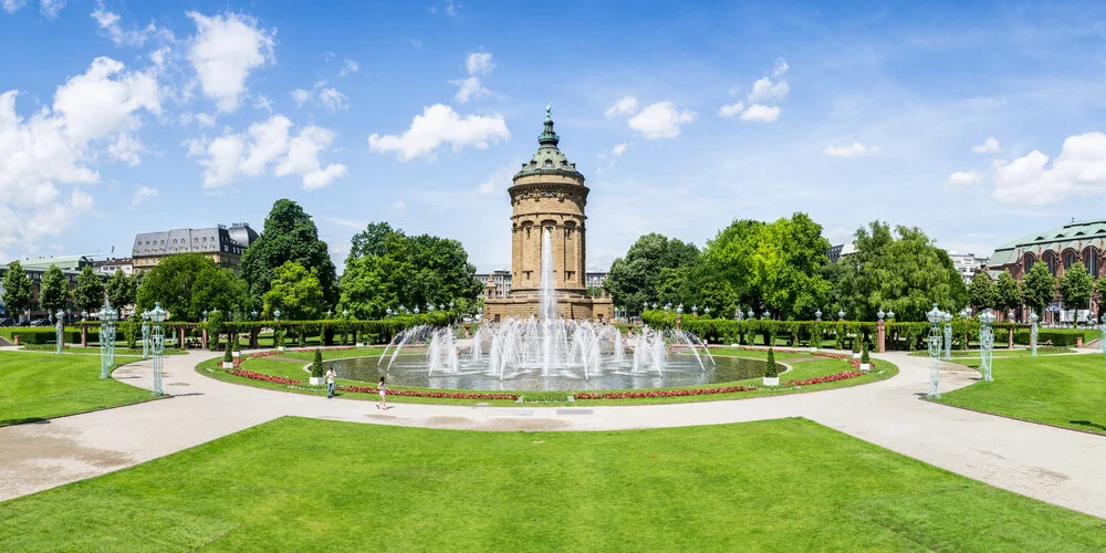 Wasserturm in Mannheim - fotokunst von Jan Becke