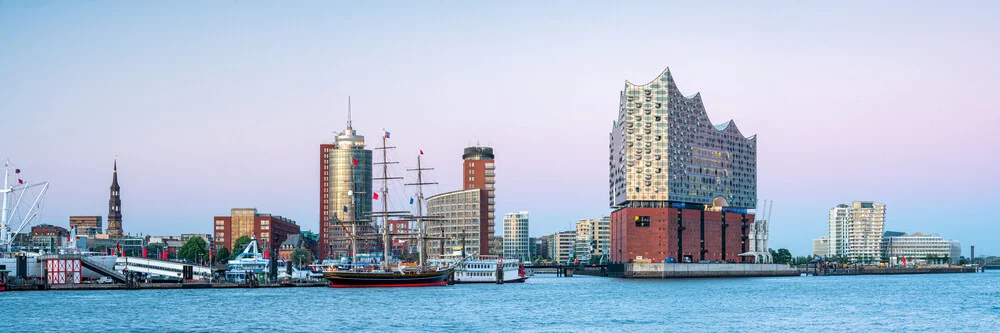 Elbphilharmonie Hamburg - fotokunst von Jan Becke