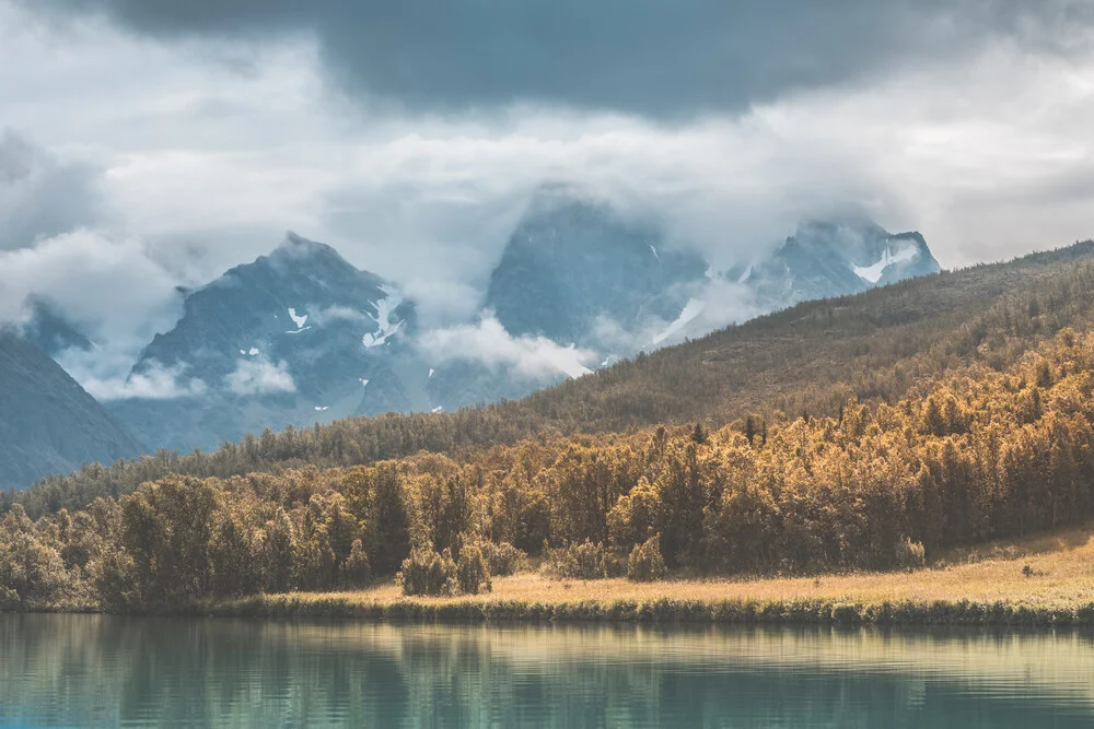 Norwegen Herbst - fotokunst von Sebastian Worm