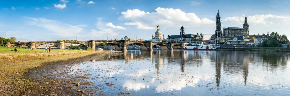 Am Elbufer in Dresden - fotokunst von Jan Becke