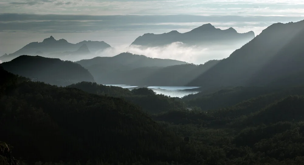 twilight in the mountains - fotokunst von Helmut Pfirrmann