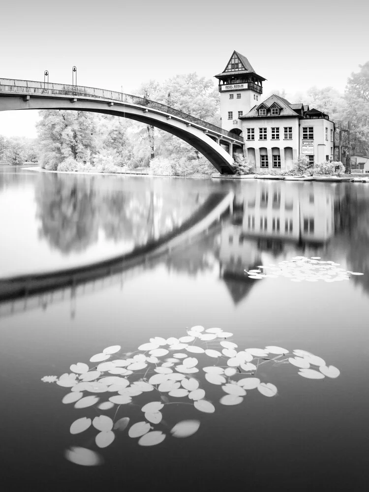 Abtei Tower | Berlin - fotokunst von Ronny Behnert