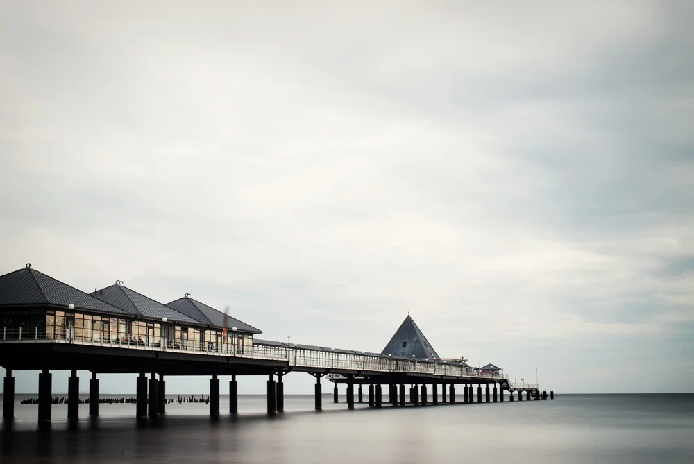 Seebrücke Heringsdorf - fotokunst von Manuela Deigert