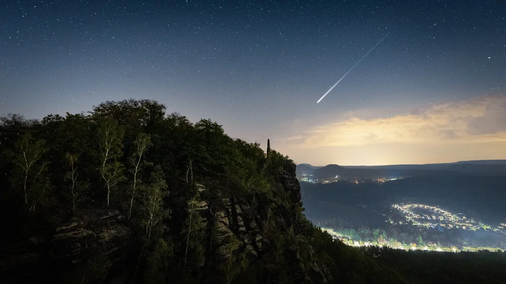 Perseids II | Elbsandsteingebirge - fotokunst von Ronny Behnert