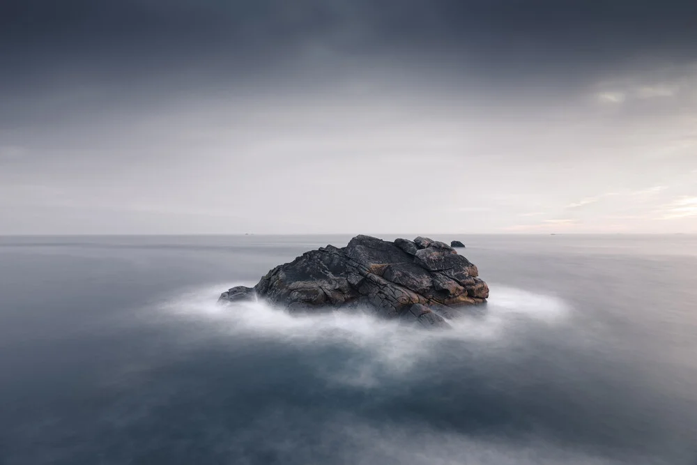 Bretonische Küste in Frankreich - fotokunst von Thomas Wegner