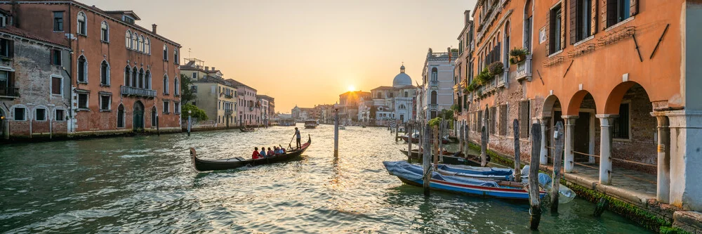 Sonnenuntergang am Canal Grande - fotokunst von Jan Becke