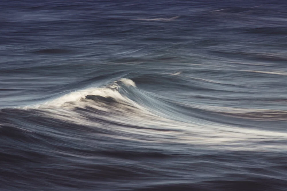 Baltic Wave - fotokunst von Holger Nimtz