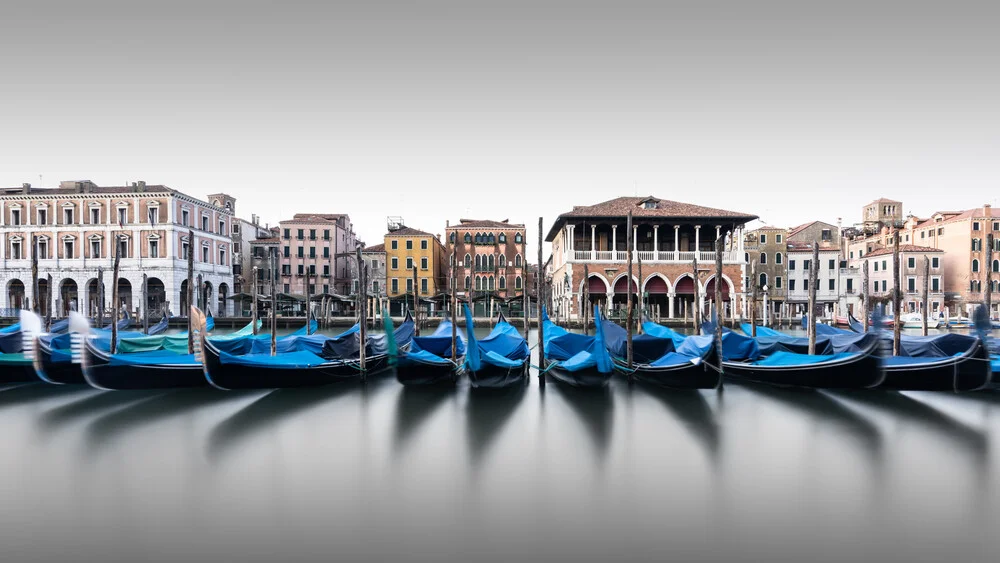 Gondola Study Venedig - fotokunst von Ronny Behnert