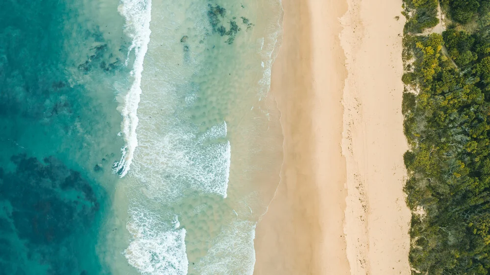 pristine beach - fotokunst von Leander Nardin