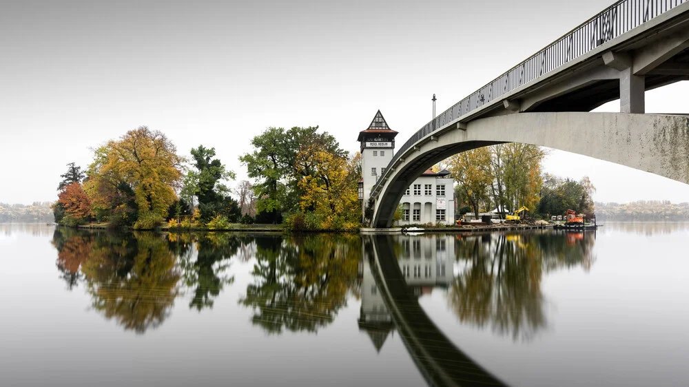 Youth Island | Berlin - fotokunst von Ronny Behnert