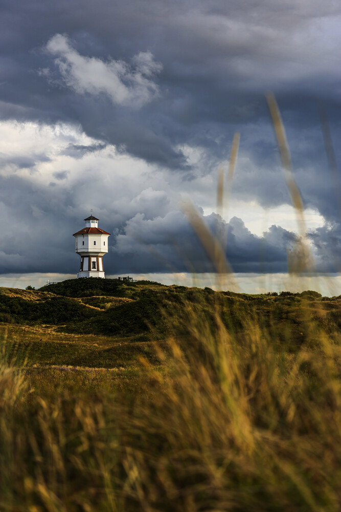 Landschaft mit Wasserturm auf Langeoog B - fotokunst von Franzel Drepper
