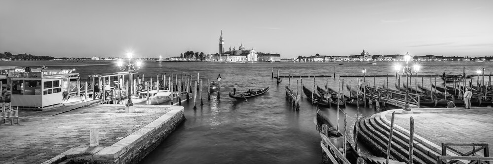 Venice lagoon with view of San Giorgio Maggiore - Fineart photography by Jan Becke