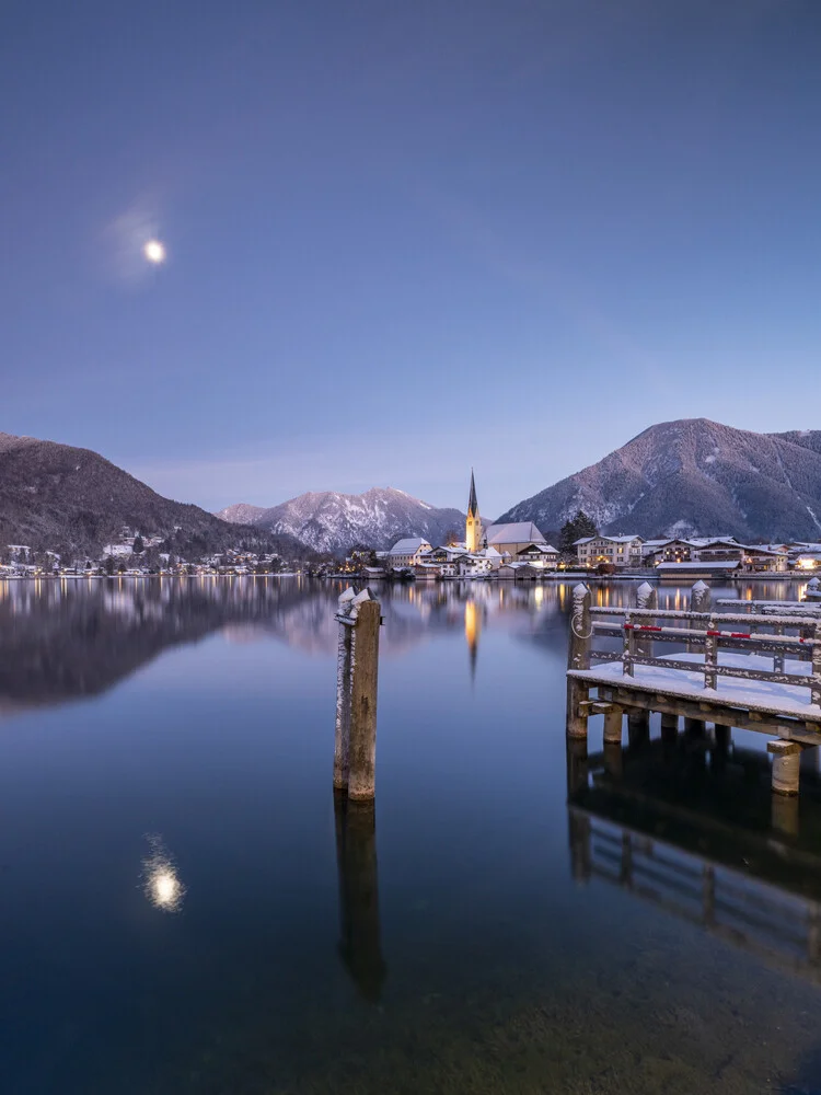Moon over lake Tergernsee I - Fineart photography by Franz Sussbauer