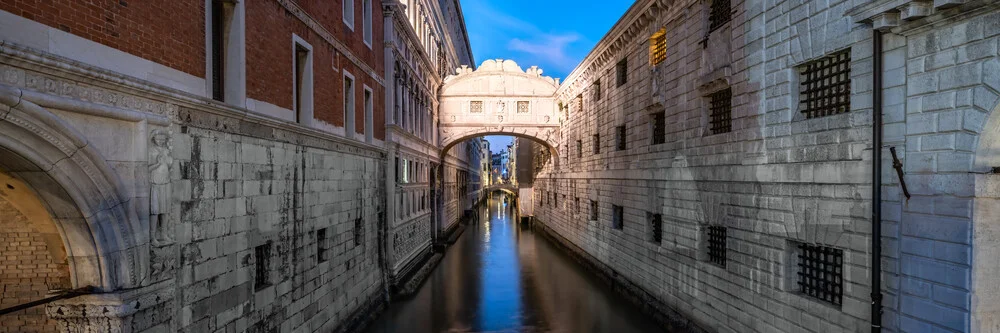 Bridge of Sighs in the evening - Fineart photography by Jan Becke