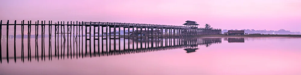 U Bein Brücke in Myanmar - fotokunst von Jan Becke