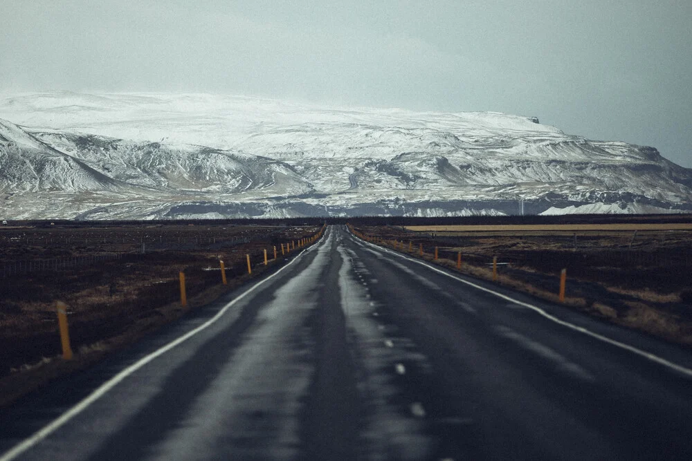 Iceland Roads - fotokunst von Steffen Schulte-Lippern