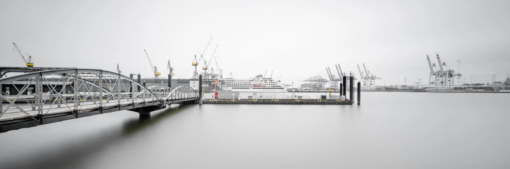 Hamburg Hafenansicht - fotokunst von Dennis Wehrmann