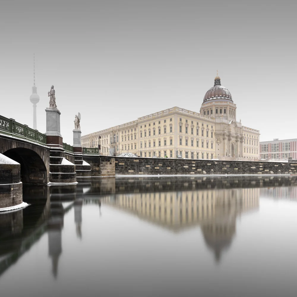 Frozen Palace | Berlin - fotokunst von Ronny Behnert