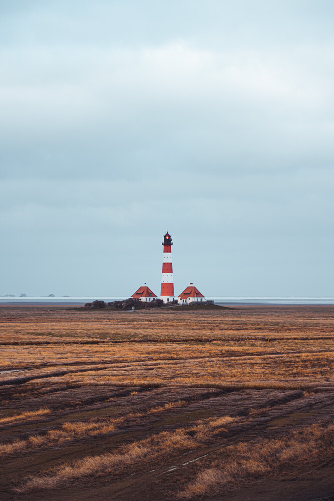 Westerheversand Lighthouse - Fineart photography by Lars Brauer