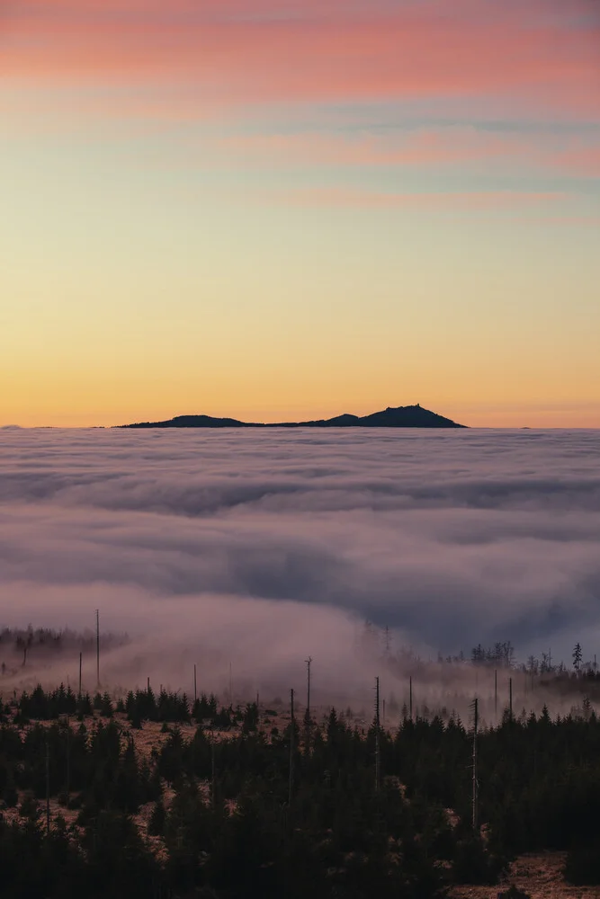 Berge im Nebel - fotokunst von Florian Eichinger