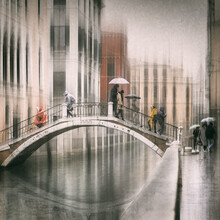 Roswitha Schleicher-Schwarz, Brücke über stilles Wasser - Italien, Europa)