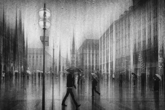 Photo art by Roswitha Schleicher-Schwarz: raindrops on buildings in Munich