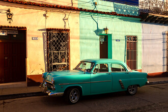 Miro May, Car in the shade (Cuba, Latin America and Caribbean)