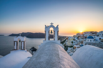 Jan Becke, Sunset in the village Oia - Greece, Europe)