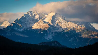 Fotokunst von Martin Wasilewski: sanfte Wolken über den Wettersteinbergen Fotokunst von Martin Wasilewski: sanfte Wolken über den Wettersteinbergen
