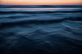 Photo art by Tal Paz-fridman: dynamic waves in soft evening light