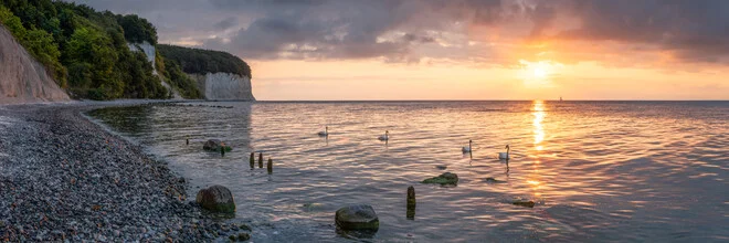 Gentle sunrise over the chalk cliffs on Rügen