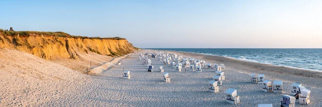 Fotokunst von Jan Becke: Sonnenuntergang am Roten Kliff auf Sylt mit sanften Farben