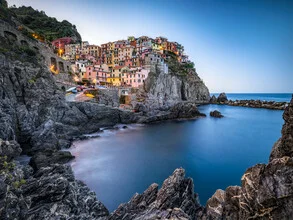 Beautiful photo art by Jan Becke: The village Manarola in Italy at night
