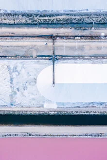 Salt extraction 3 - Fineart photography by Felix Dorn