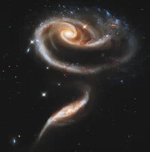 Fotokunst: sanfte Farben und Formen einer Galaxie mit Sternen im Hintergrund
