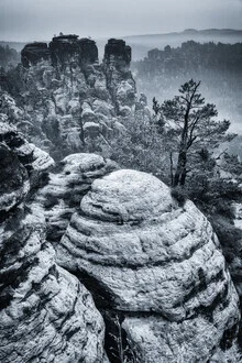 Fotokunst von Mikolaj Gospodarek: Bastei in der Sächsischen Schweiz bei klarem Wetter