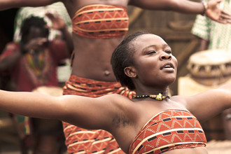 Lucía Arias Ballesteros, Adjobo dancer - Accra - Ghana, Afrika)